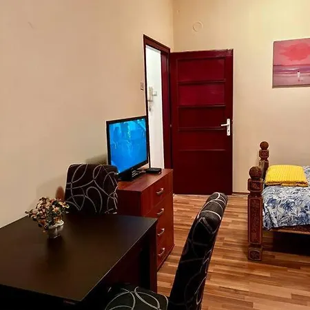 Apartment Center Cozy